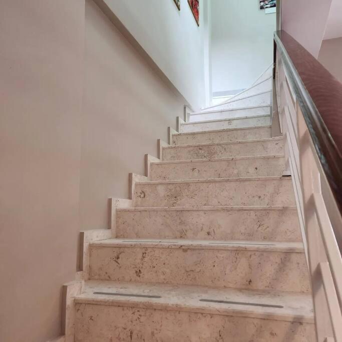 Traumhaus Mitten In Der City 60 Meter Zum Meer Kusadası Exterior foto