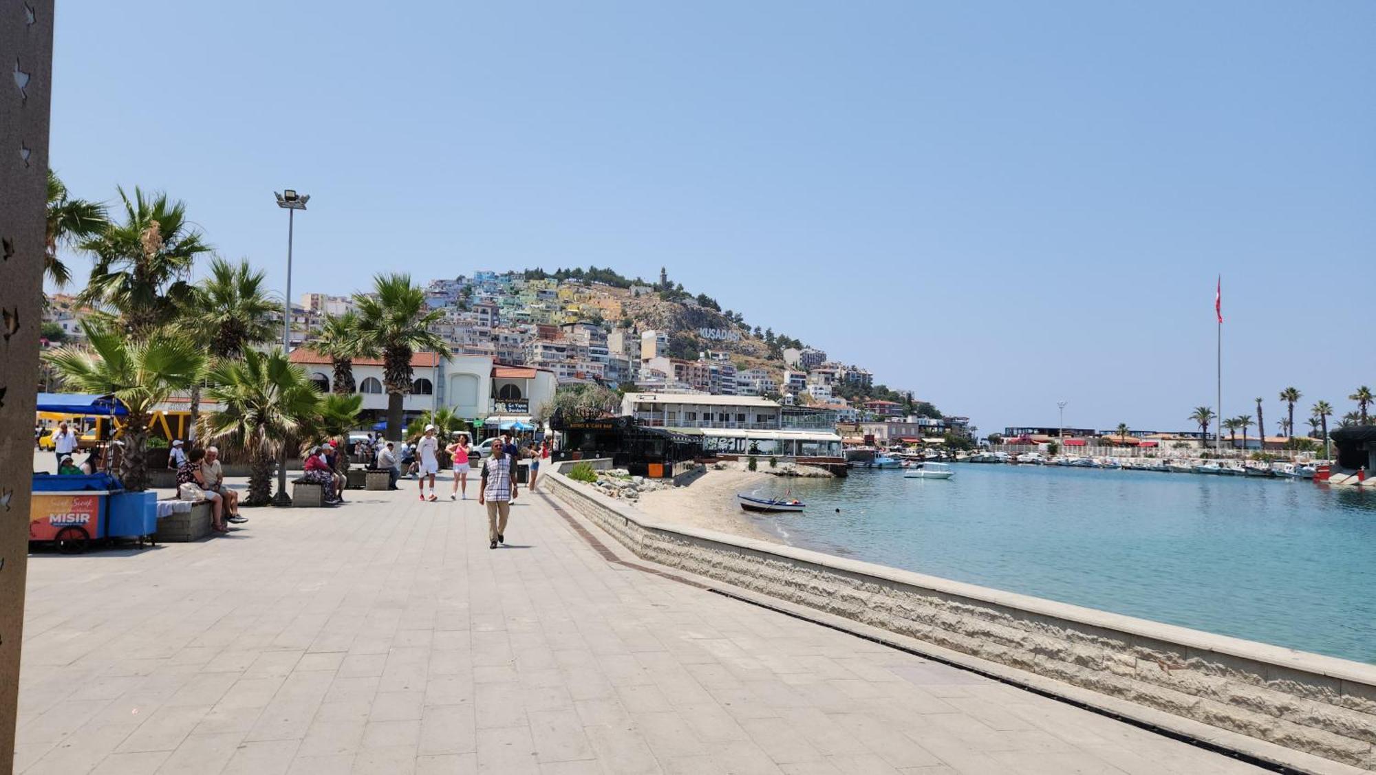 Traumhaus Mitten In Der City 60 Meter Zum Meer Kusadası Exterior foto